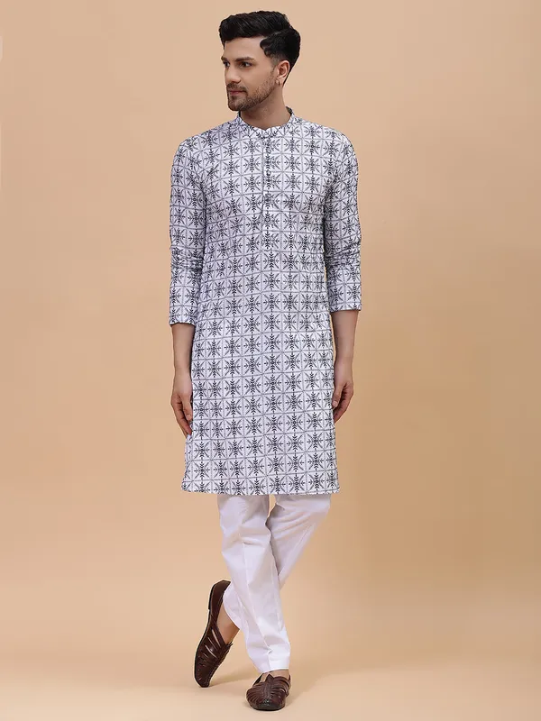 Pure_Cotton_Embroidered_Straight_kurta