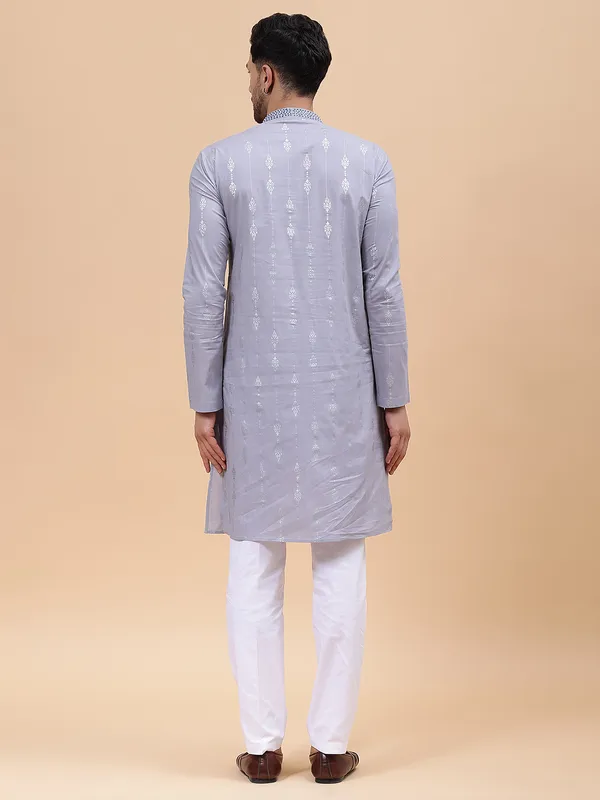 Men_Grey_&_Blue_Pure_Cotton_Embroidered_Staright_Kurta_With_Pajama
