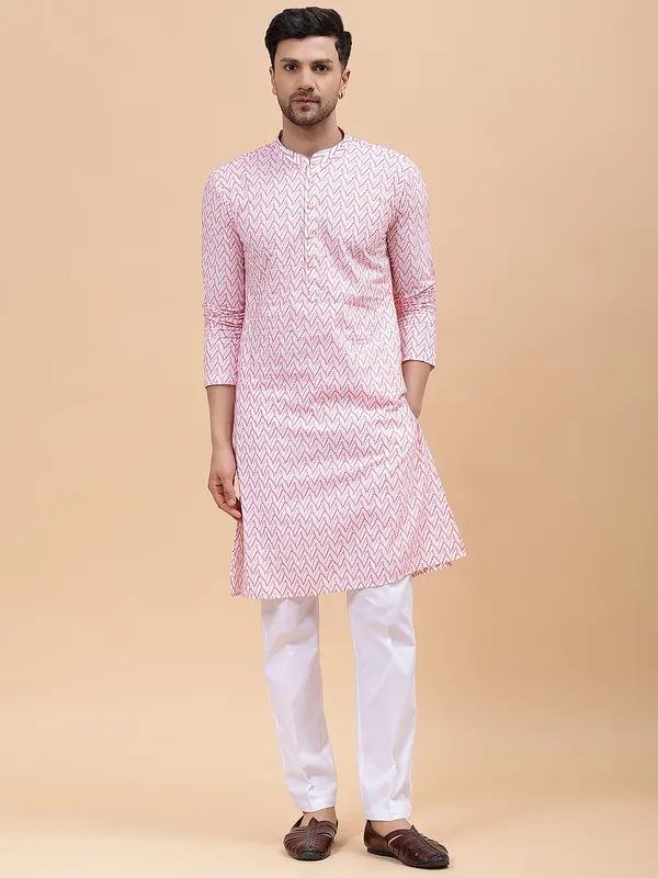 Men_White_&_Pink_Pure_Cotton_Embroidered_Staright_Kurta_With_Pajama