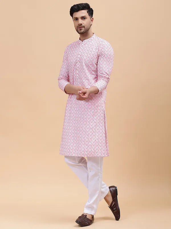 Men_White_&_Pink_Pure_Cotton_Embroidered_Staright_Kurta_With_Pajama