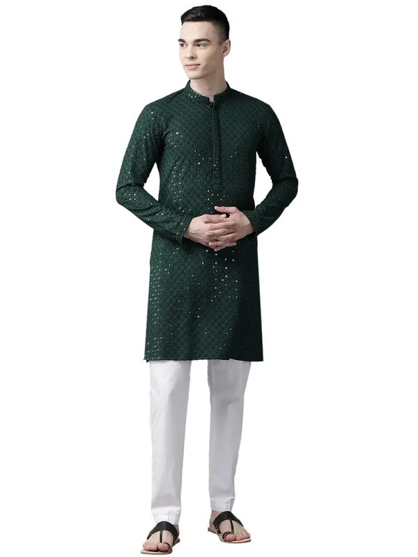 Sequins_Embroidered_Rayon_Kurta_With_pyjama