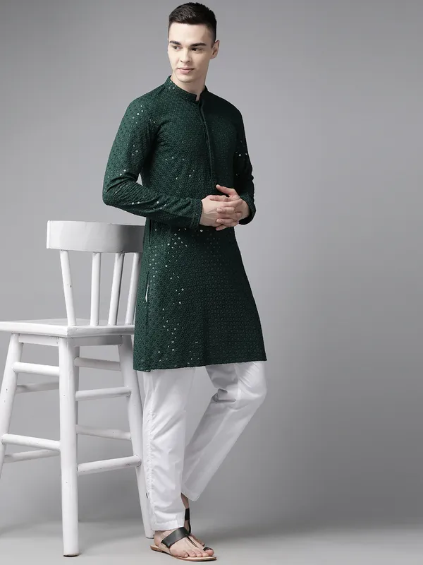 Men_Green_Floral_Embroidered_Sequined_Rayon_Kurta_With_Pyjama