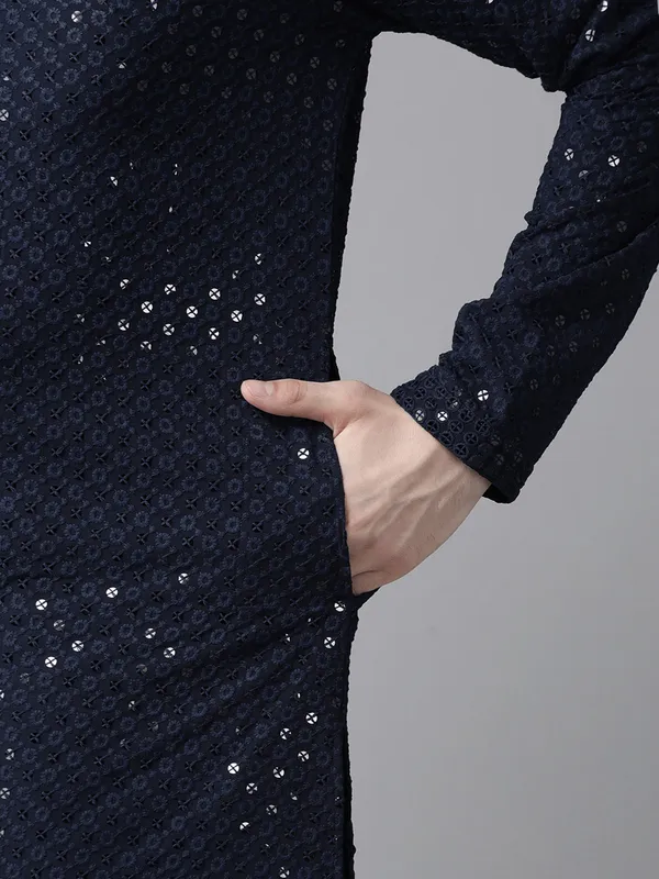 Men_Navy_Blue_Floral_Embroidered_Sequined_Rayon_Kurta_With_Pyjama