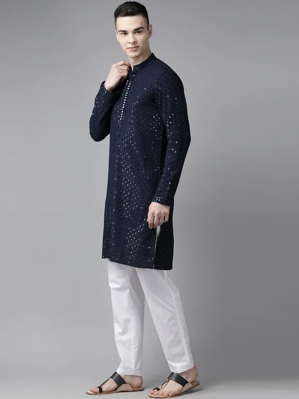 Sequins_Embroidered_Rayon_Kurta