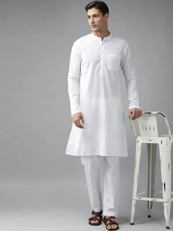 Men_White_Pure_Cotton_Slub_Straight_Kurta_with_Pyjama