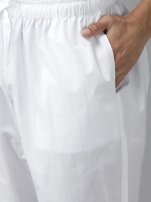 Men_White_Pure_Cotton_Slub_Straight_Kurta_with_Pyjama