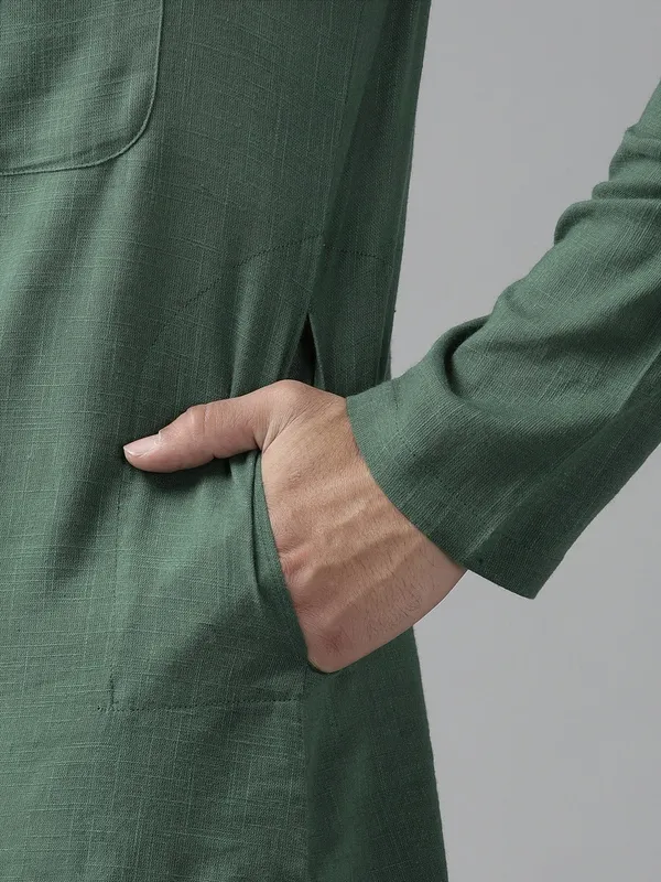Men_Emerald_Green_Cotton_Slub_Straight_Kurta
