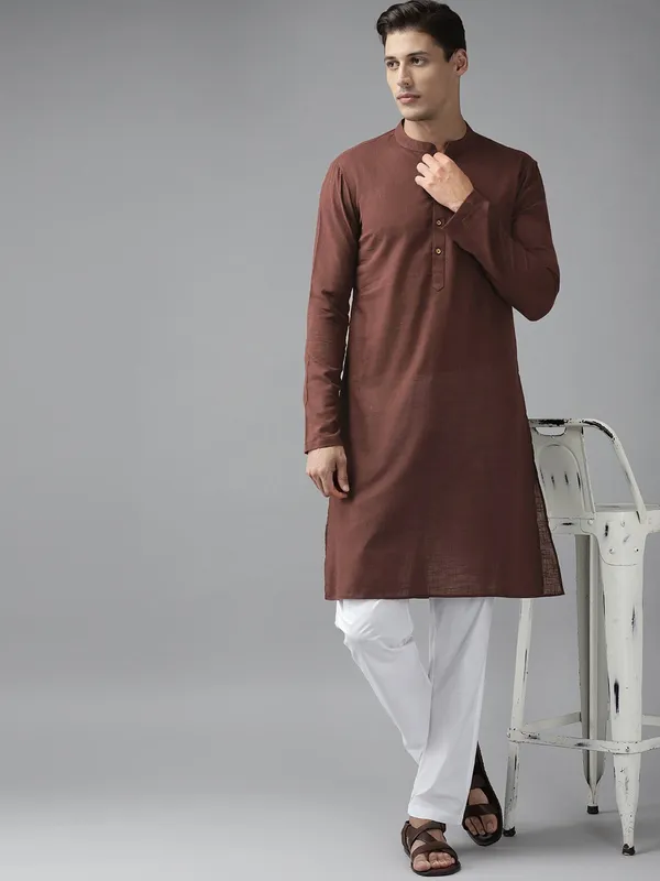 Men_Brown_Cotton_Slub_Straight_Kurta_with_Pyjama