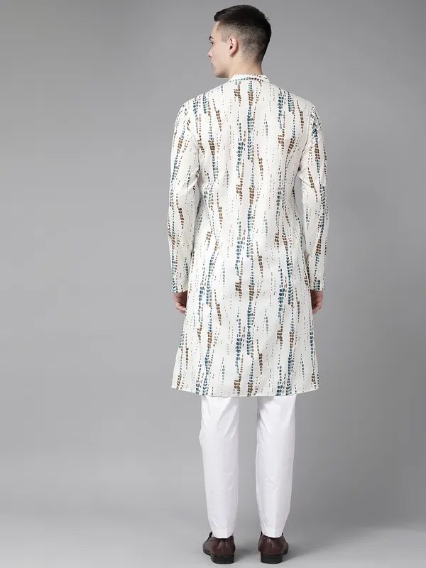 Straight_Tie_and_Dye_kurta_with_Pyjama