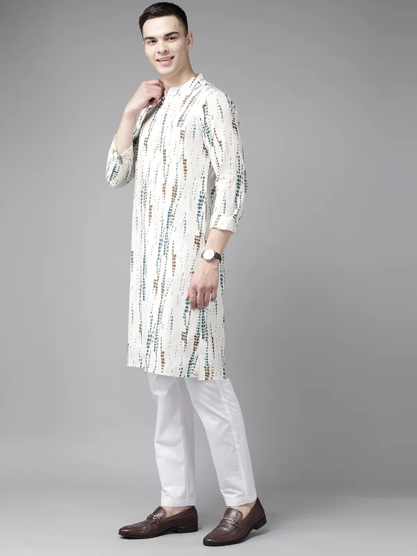 Straight_Tie_and_Dye_kurta_with_Pyjama