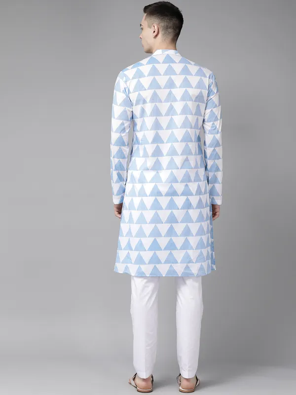 Men_White_&_Blue_Stripe_Printed_Straight_Kurta_With_Pyjama