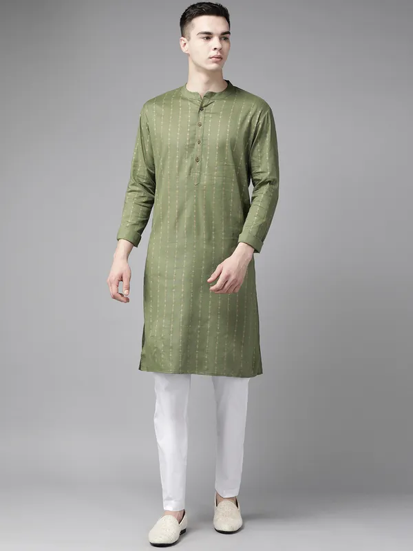 Men_Green_&_Gold_Stripe_Printed_Straight_Kurta_With_Pyjama