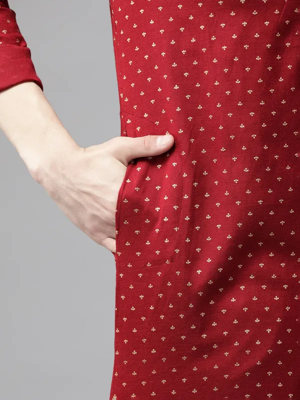 Men_Maroon_and_Gold_Printed_Straight_Kurta