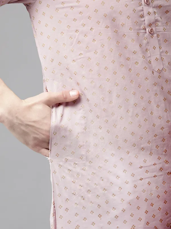 Men_Pink_&_Gold_Printed_Straight_Kurta_With_Pyjama