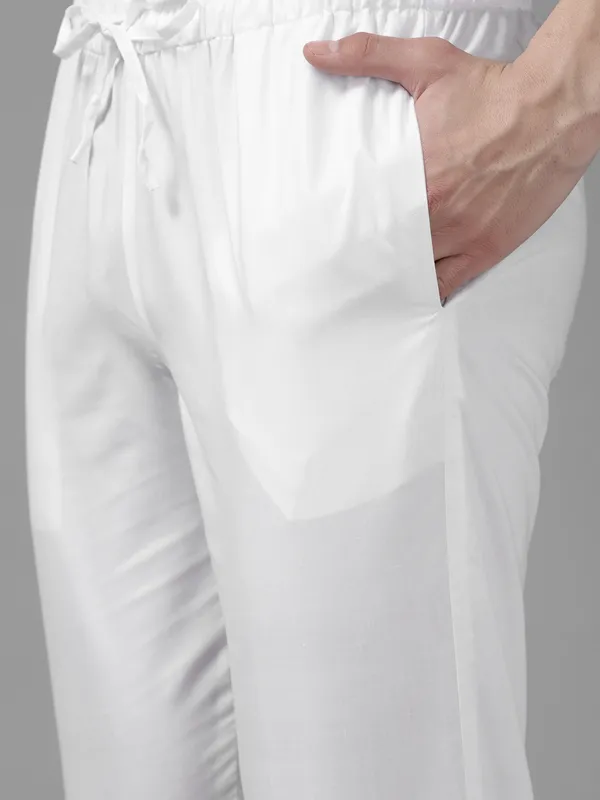 Printed_Straight_kurta_with_Pyjama