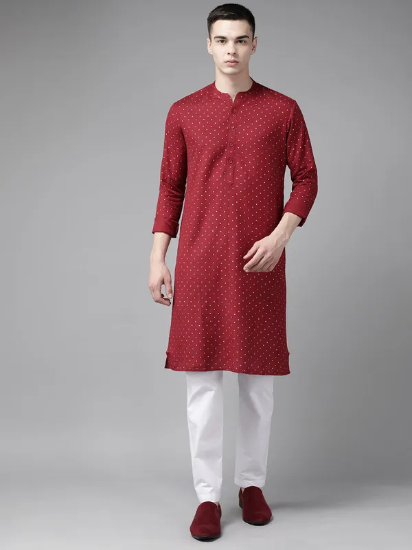 Maroon_and_Gold_Printed_Straight_Kurta