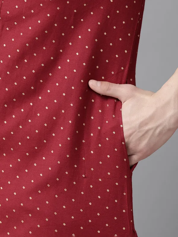Maroon_and_Gold_Printed_Straight_Kurta