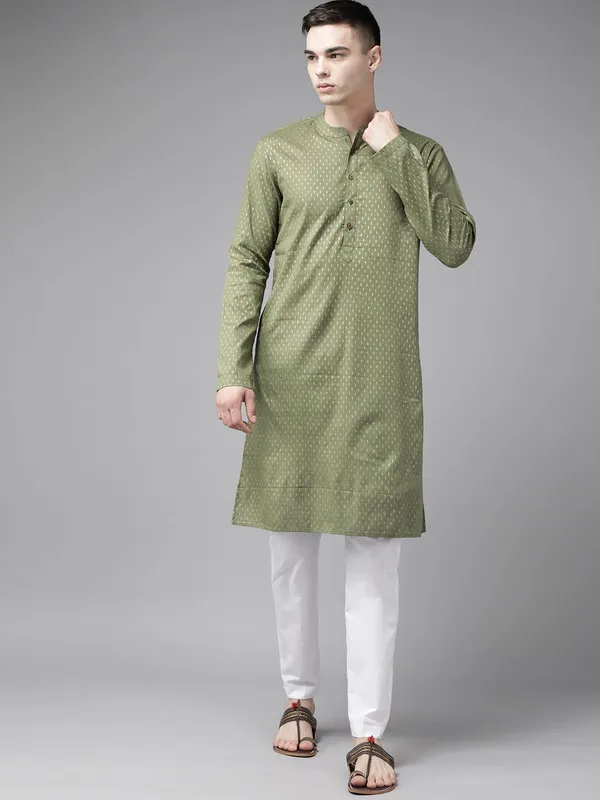 Stripe_Printed_Straight_kurta_with_Pyjama