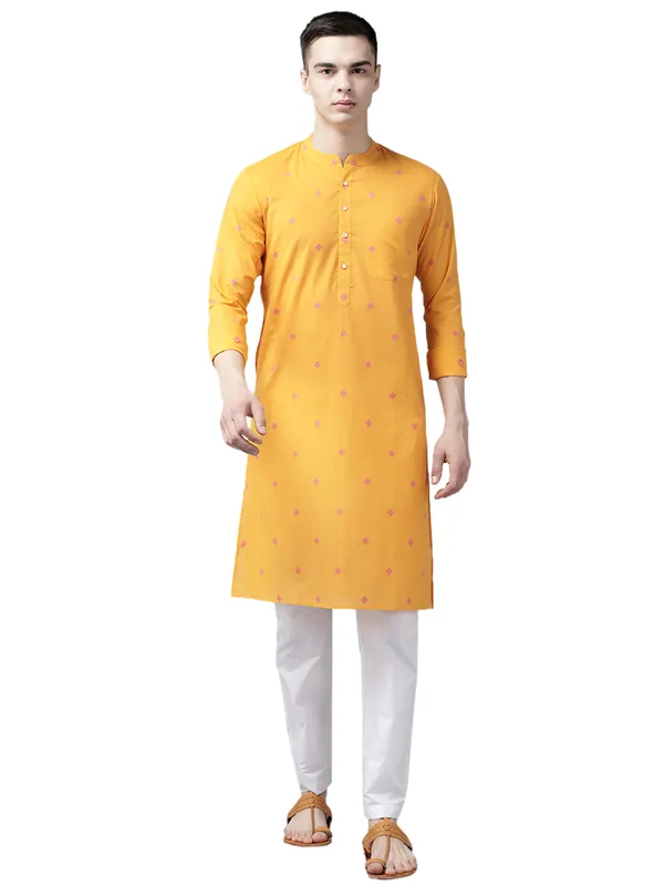 Men_Yellow_&_Maroon_Woven_Design_Straight_Kurta_With_Pyjama