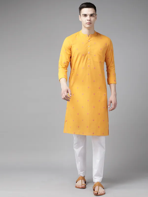 Men_Yellow_&_Maroon_Woven_Design_Straight_Kurta_With_Pyjama