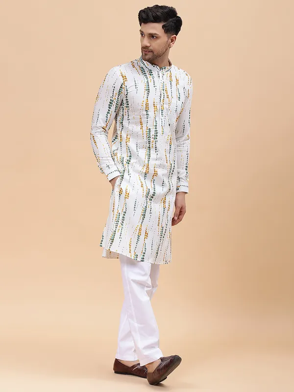 Men_White_&_Mustard_Pure_Cotton_Printed_Staright_Kurta_With_Pajama