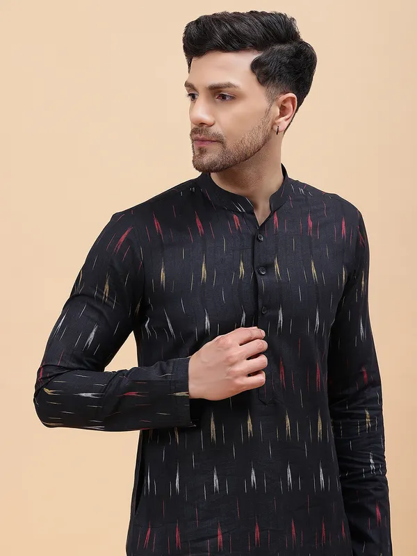 Men_Black_&_Red,_Yellow,White_Pure_Cotton_Printed_Staright_Kurta_With_Pajama