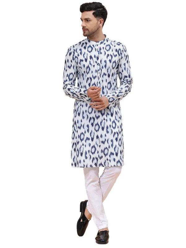 Men_White_&_Blue_Pure_Cotton_Printed_Staright_Kurta_With_Pajama