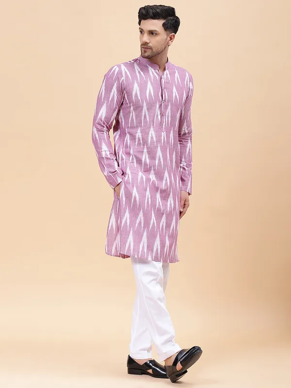 Men_Lavender_&_White_Pure_Cotton_Printed_Staright_Kurta_With_Pajama