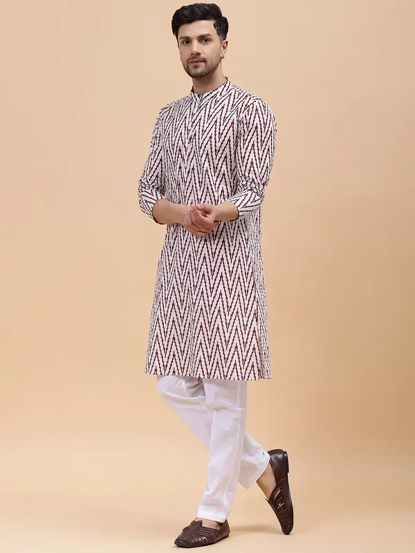 Men_Off_White_&_Maroon_Pure_Cotton_Printed_Staright_Kurta_With_Pajama