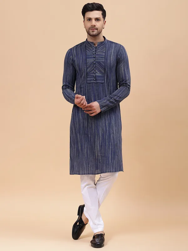 Men_Navy_Blue_Pure_Cotton_Printed_Staright_Kurta_With_Pajama