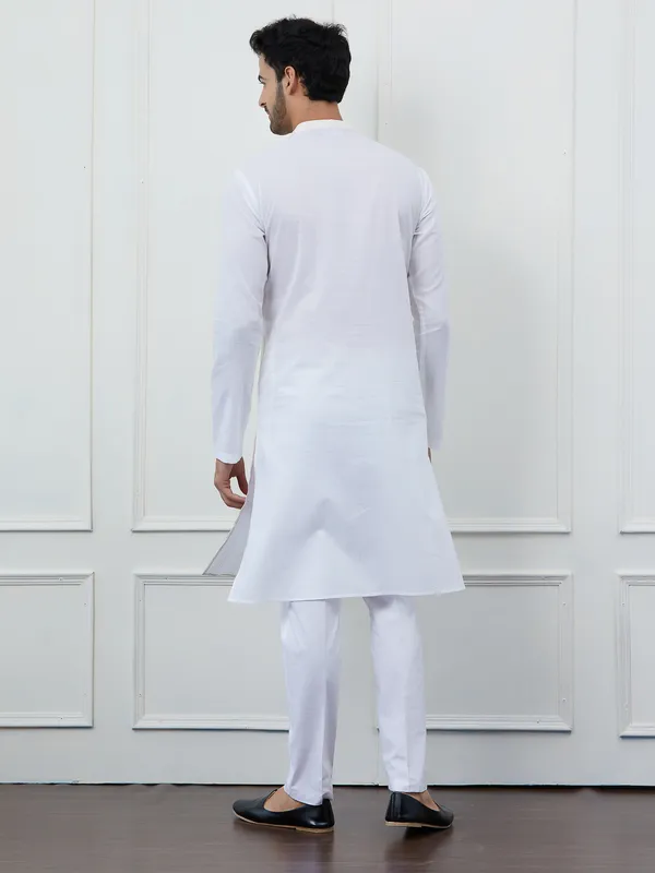 Men_White_Cotton_Multi_Thread_Work_Kurta_With_Pyjama