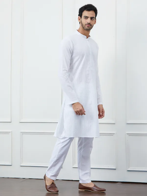 Men_White_Cotton_Multi_Thread_Work_Kurta_With_Pyjama