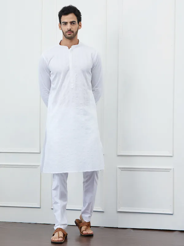 Men_White_Cotton_Thread_Work_&_Sequines_Kurta_With_Pyjama
