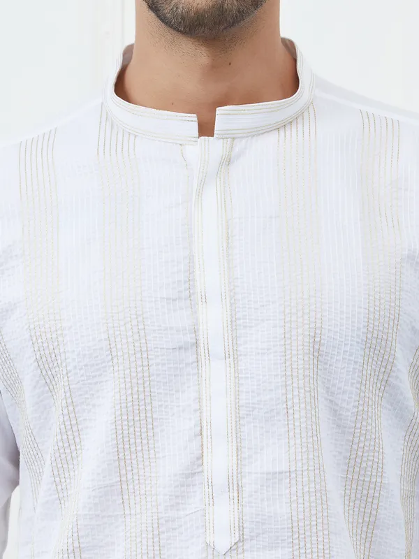 Men_White_Cotton_Gold_Thread_Work_Kurta_With_Pyjama