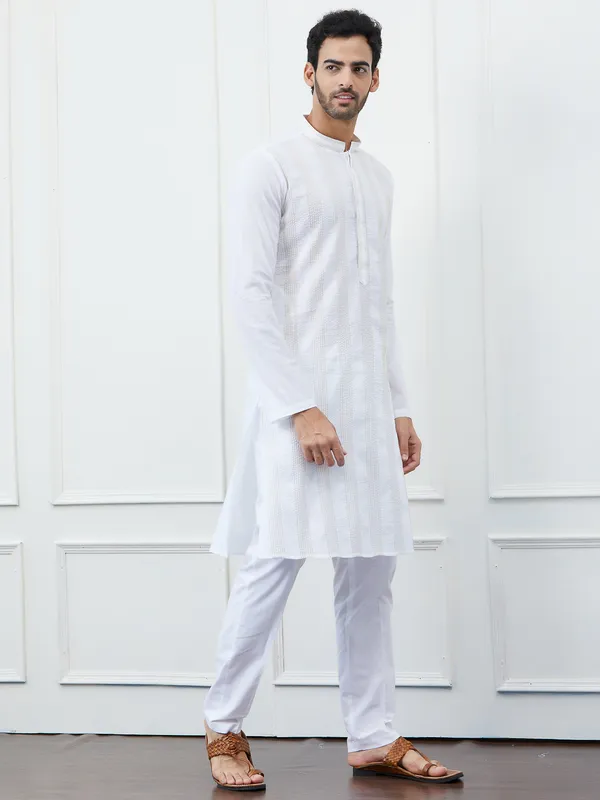 Men_White_Cotton_Gold_Thread_Work_Kurta_With_Pyjama