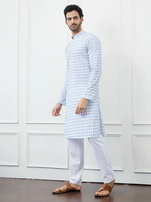 Embroidered_Pure_Cotton_Straight_Kurta