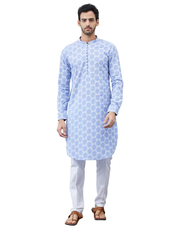 Men_Blue_And_White_Embroidered_Cotton_Kurta_Set