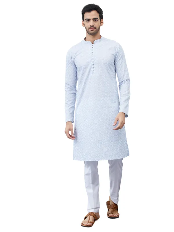 Men_White_And_Blue_Chikankari_Embroidered_Cotton_Kurta