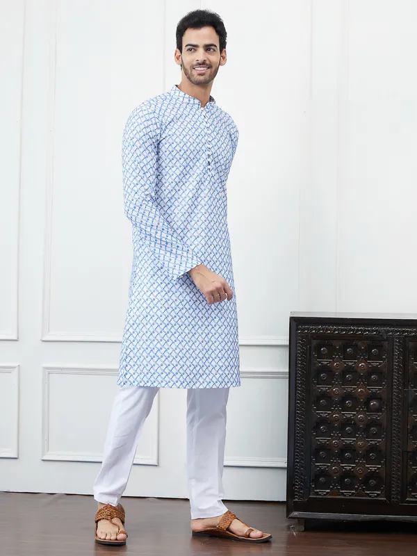 Men_White_And_Blue_Chikankari_Embroidered_Cotton_Kurta_Set