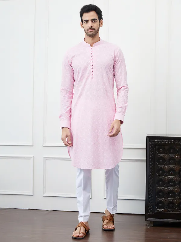 Men_Peach_Embroidered_Cotton_Kurta_Set
