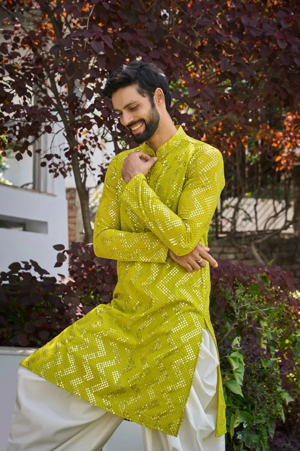 Sequins_Embroidered_Kurta_With_Patiala_Salwar