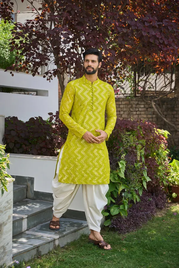 Sequins_Embroidered_Kurta