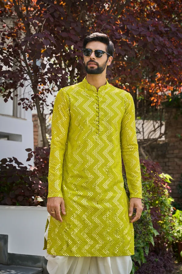 Sequins_Embroidered_Kurta