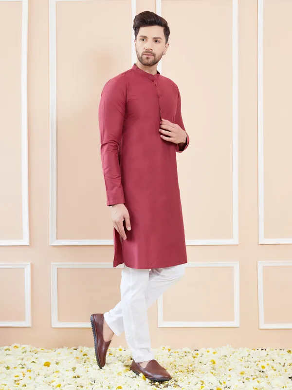 Maroon_Cotton_Solid_Straight_Kurta