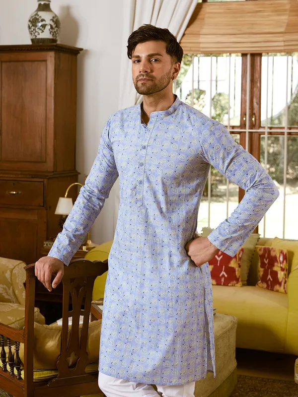 Leaf_Printed_Pure_Cotton_Straight_Kurta_with_Pyjama
