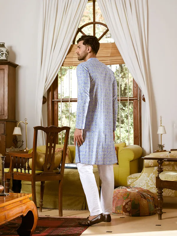 Leaf_Printed_Pure_Cotton_Straight_Kurta