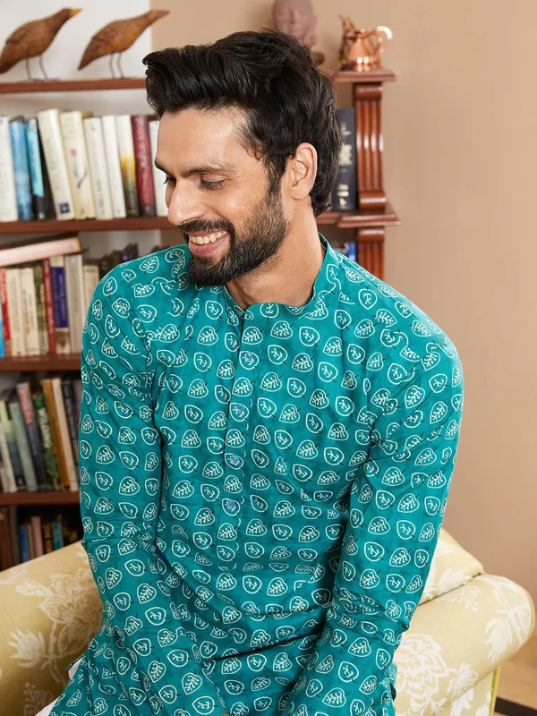 Leaf_Printed_Pure_Cotton_Straight_Kurta_with_Pyjama