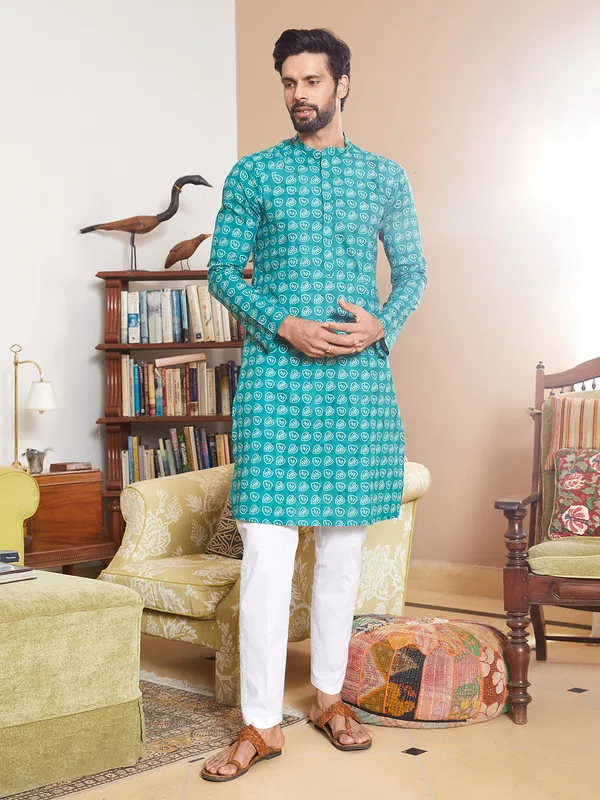 Leaf_Printed_Pure_Cotton_Straight_Kurta