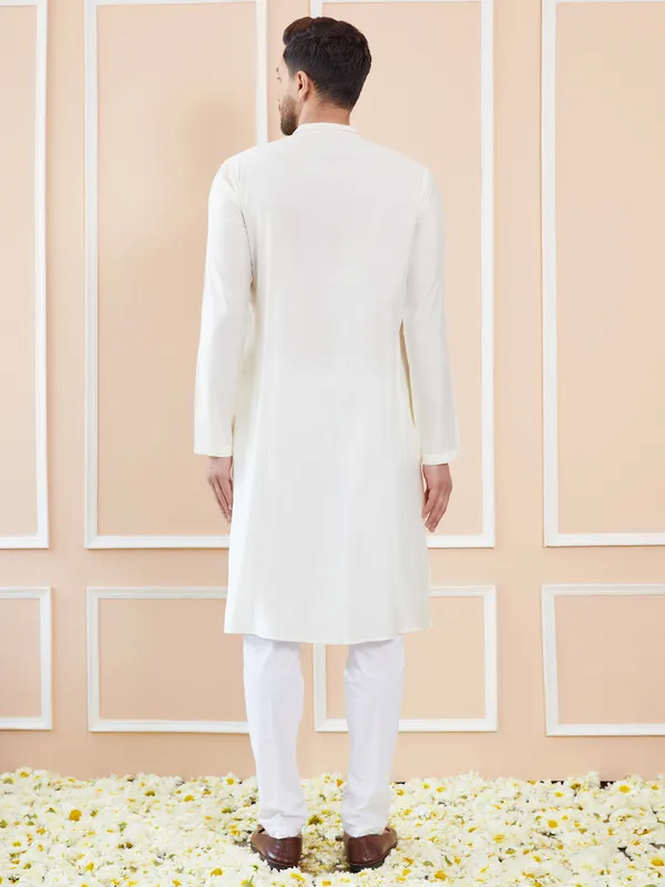 Men_Off_White_and_Gold_Sequins_Embroidered_Chanderi_Silk_Straight__Kurta_With_Pyjama