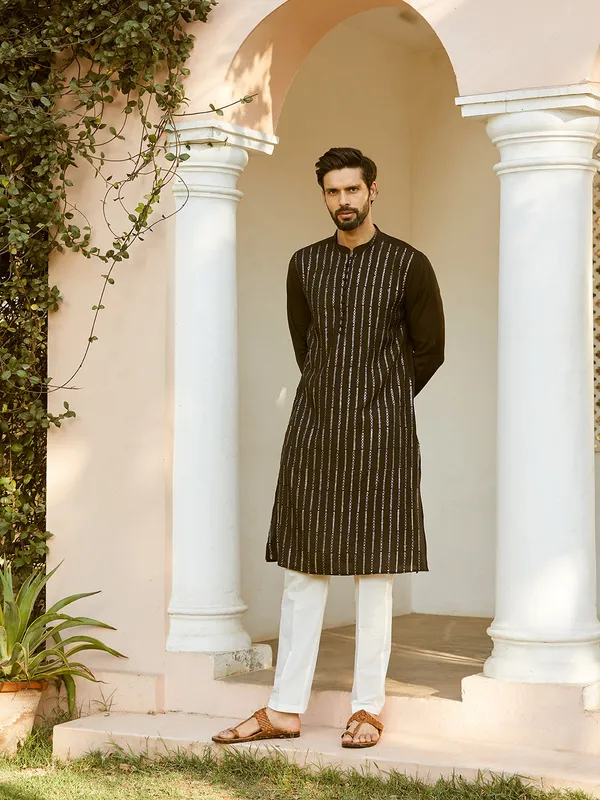 Sequins_Embroidered_Pure_Chanderi_Silk_Straight_Kurta